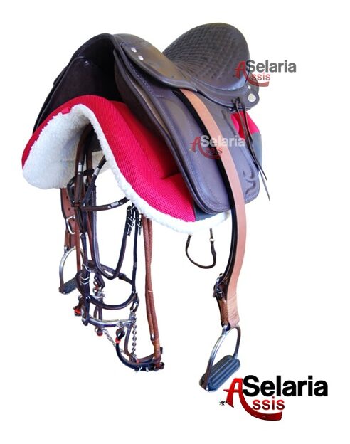 KIT- Sela de Vaqueta + Forro + Arreio de Cabeça + Rabicho (Personalizada)
